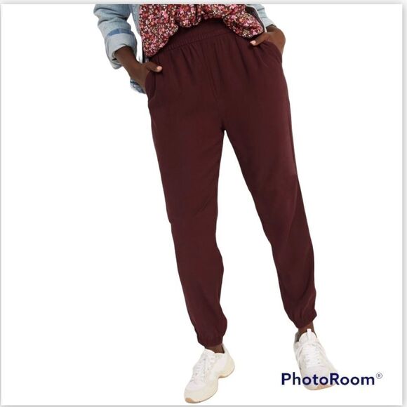Old Navy Women’s Plus Size High Rise Twill Jogger Pants - Picture 1 of 9